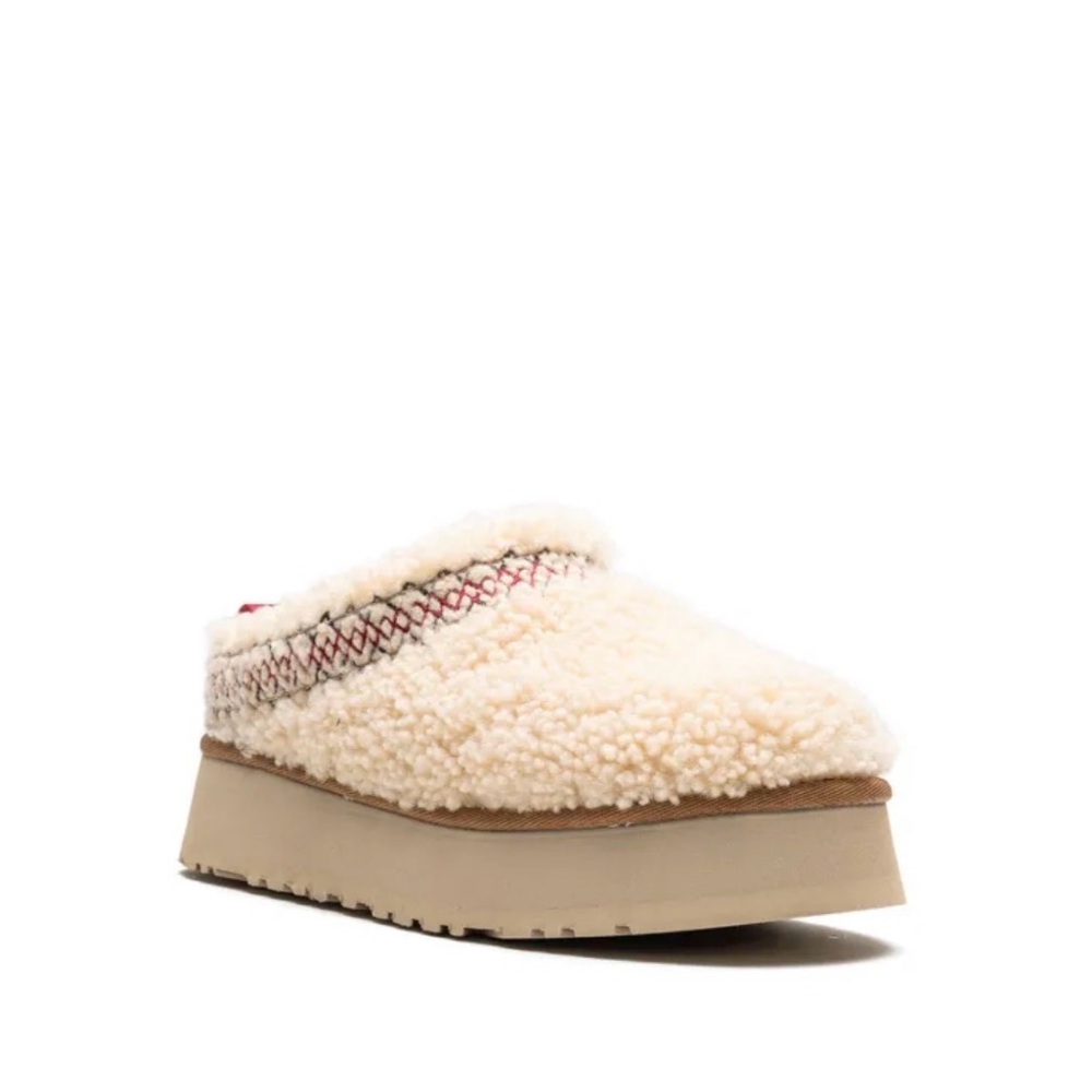 Ugg tazz braid natural Slip-On clog mule cream Sherpa size 9 new in box